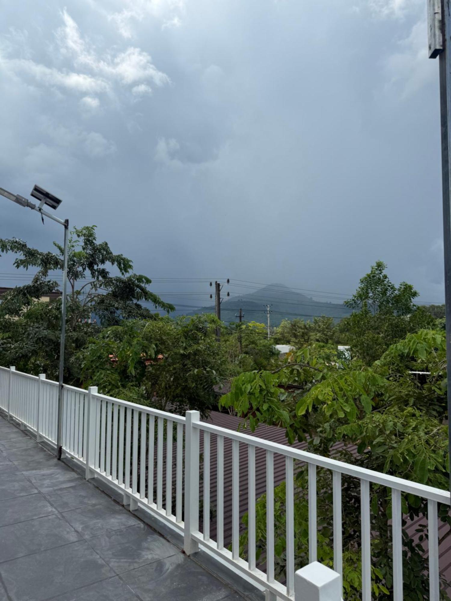 Mama'S Family Guesthouse Kampot Exterior photo